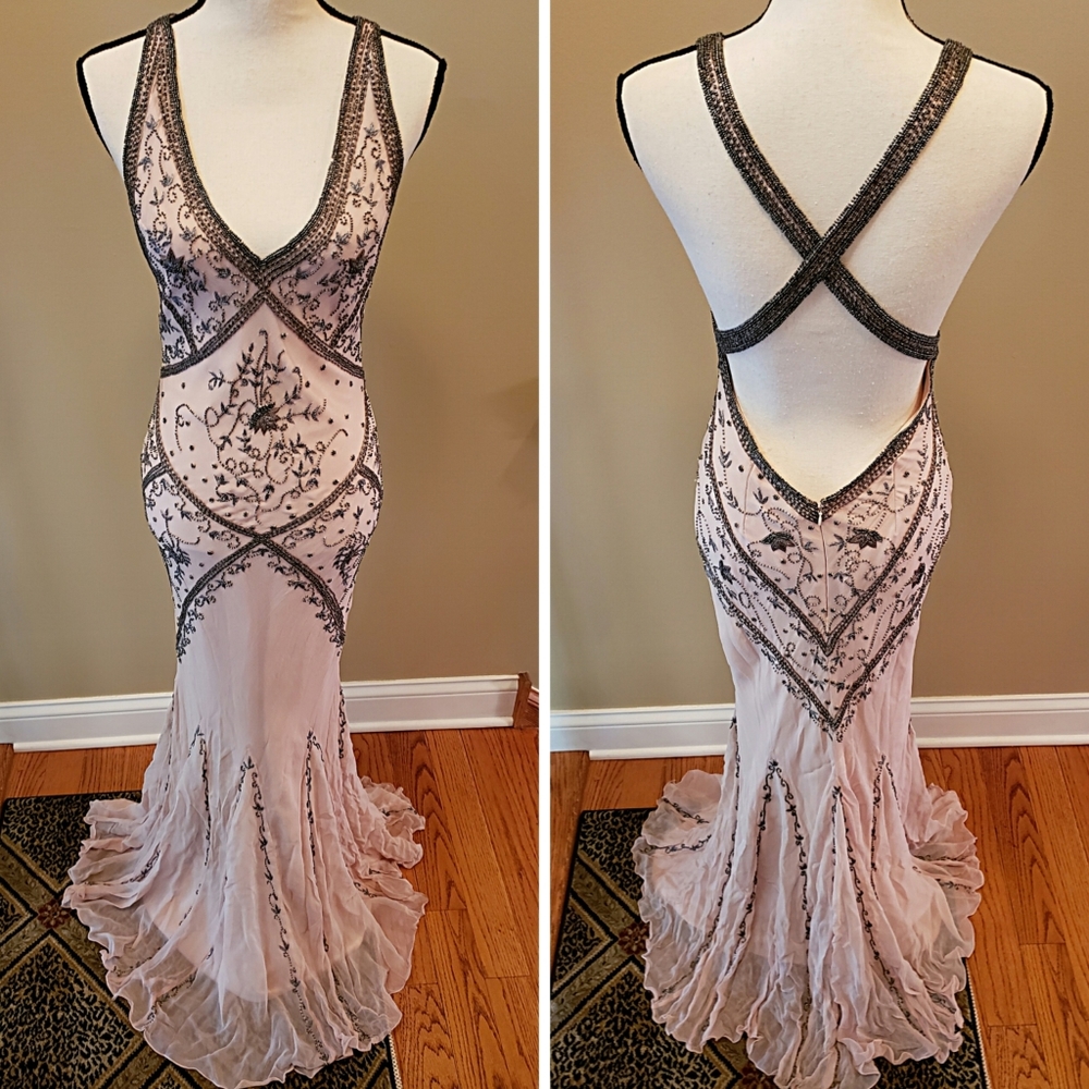 Cache Silk Beaded Backless Formal Gown Dress